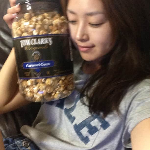 笛木優子のインスタグラム：「caramel popcorn⭐⭐」