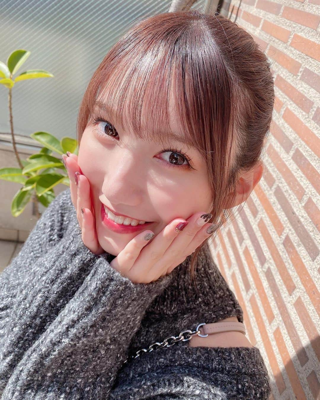 田中菜津美さんのインスタグラム写真 - (田中菜津美Instagram)「🌸🌸🌸 今日はあったかかったので 肩チラ💗💗 . 展示会で頼んでたブーツも届いたから 履けた〜🌸🌸 早く春来て欲しい🍀 . #ootd #coordinate #fashion #boots  #sly #maisonmargiela #bag」2月18日 20時54分 - natsumitanaka_0810