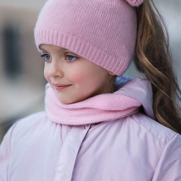 ミラナ・クルニコワのインスタグラム：「#МиланаКурникова #milanakurnikova #milana #kidsmodel #kids #model #child #fashion #lovely #beautiful #cute #РоссийскаяФедерация #Russia #Russian #Питер #StPetersburg #girl #fans #club #fansclub #pretty  #princess #angel #russiamodel #gorgeous #kidsfashion #beauty #russian #vogue」