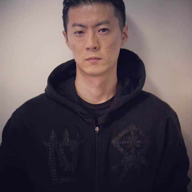 Shing02さんのインスタグラム写真 - (Shing02Instagram)「[make] custom black on black sekai hoodie #sekailine」10月17日 11時16分 - shing02gram