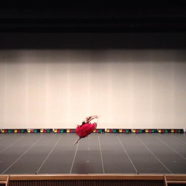 馬場彩月のインスタグラム：「#ballet #kitri #donquixote #performance #japan #tokyo #2013 #variation #いつも強い系 踊る馬場彩月〜」