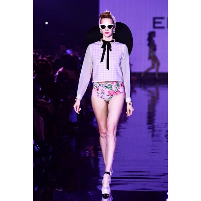 EMODAさんのインスタグラム写真 - (EMODAInstagram)「2014ss touchMe COLLECTION #EMODA#PINUPLADY#EM#2014ss#love#fashion#show#stage#collection#tropical#PINK#code#coordinate#cute#like」10月21日 15時21分 - emoda_official