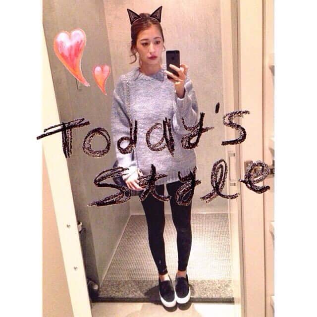 EMODAさんのインスタグラム写真 - (EMODAInstagram)「ENA's　coordinate!! #emoda#em#knit#code#coordinate#ena#hat#shoes#candy#new#cute#fashion#2013aw#today」10月29日 20時09分 - emoda_official