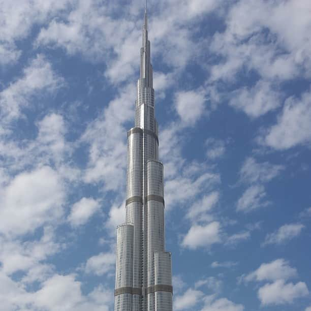 ドミニク・ティエムさんのインスタグラム写真 - (ドミニク・ティエムInstagram)「#dubai #burj #khalifa #very #small #building #so #impressed #nicest #holidays #ever @rudicorto」11月14日 18時40分 - domithiem