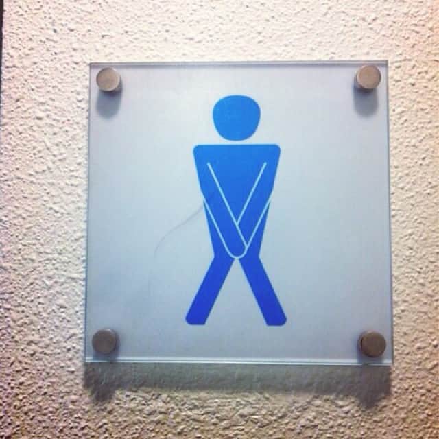 中村健人さんのインスタグラム写真 - (中村健人Instagram)「Can you explain this sign? haha #at toilet」11月25日 21時08分 - kentobento1016