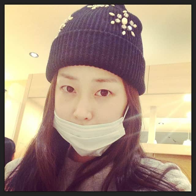 笛木優子のインスタグラム：「어제 사랑니 뽑았어요 😿😫😭이몸도 맘도 아파요 ㅡㅡㅡ」