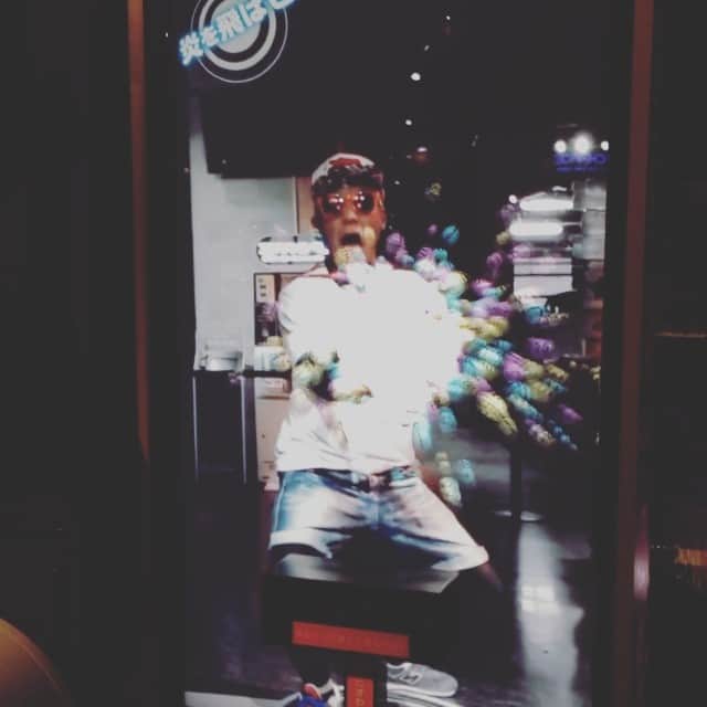 bobbyのインスタグラム：「歌う前にエネルギー飛ばしすぎだよ、あっくん^ - ^」