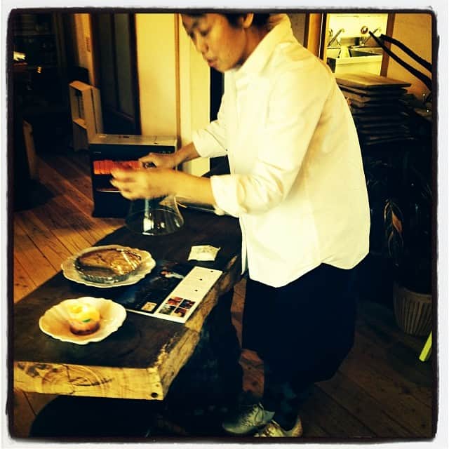 ロサモサさんのインスタグラム写真 - (ロサモサInstagram)「akemi nutahara in her #tokuyama store」12月28日 18時12分 - rosamosavienna