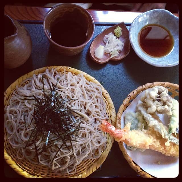 笛木優子のインスタグラム：「年越し蕎麦。 일본에선 12월마지막날에 소바먹어요😋」