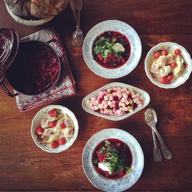 小堀紀代美さんのインスタグラム写真 - (小堀紀代美Instagram)「昨夜のボルシチ。ロシアで食べた味を思い出しながら再現レシピ。でも、発祥地はウクライナらしい。」1月13日 21時12分 - likelikekitchen