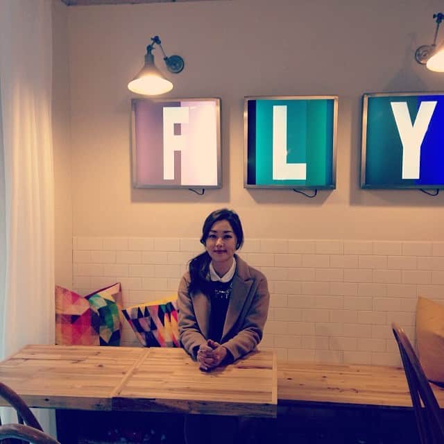 笛木優子のインスタグラム：「絶賛撮影中😄🎶」