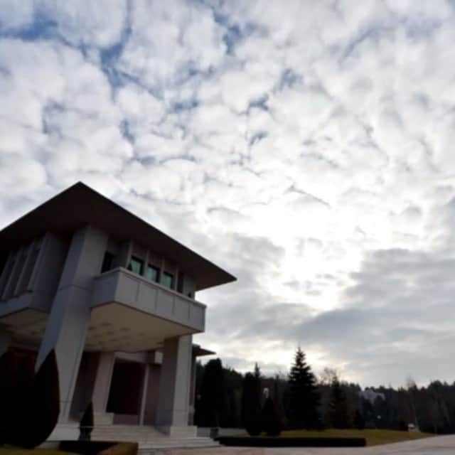 アブドゥラー・ギュルのインスタグラム：「Çankaya Köşkü...The Çankaya Presidential Palace...Video: Murat Çetinmühürdar [@muratcetinmuhurdar]」