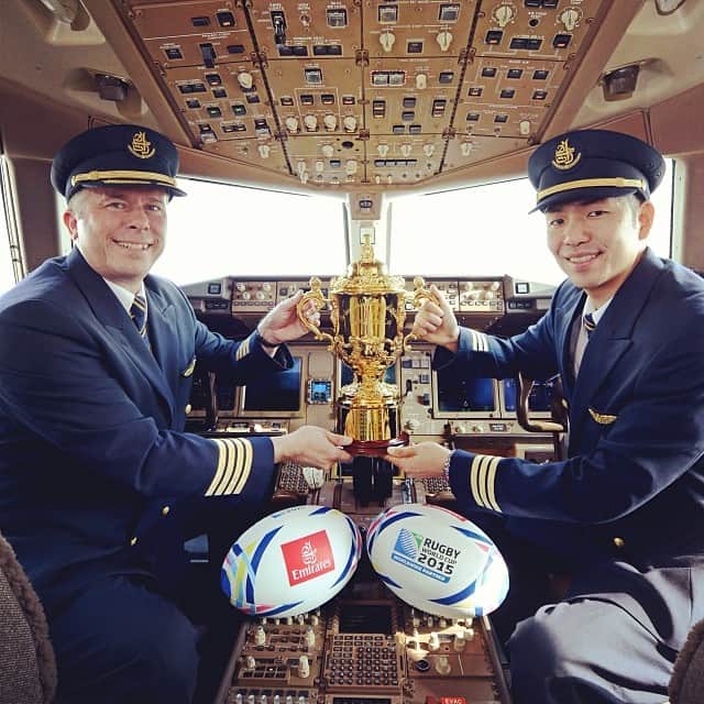 エミレーツ航空さんのインスタグラム写真 - (エミレーツ航空Instagram)「We are proud to be the official Worldwide Partner and official airline of the #Rugby World Cup 2015 and 2019 to be held in #England and #Japan. #hellotomorrow #emiratesairline #irb #boeing #b777 #avgeek #photooftheday #sports」1月27日 19時42分 - emirates