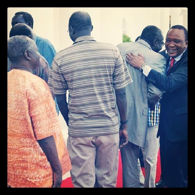 ウフル・ケニヤッタのインスタグラム：「President Salva Kiir with the other detainees after the release.」