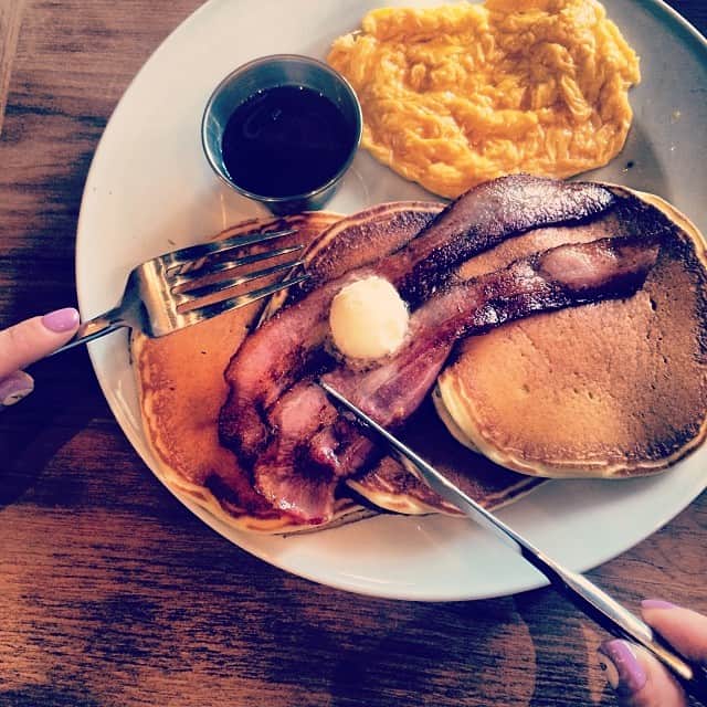 金セアルのグルメインスタ