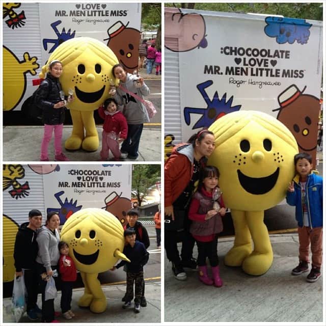 I.T IS INSPIRATIONさんのインスタグラム写真 - (I.T IS INSPIRATIONInstagram)「Fans are enjoying photo taking with LITTLE MISS SUNSHINE at Shatin! Don't miss the last chance, come now!  @chocoolatehk #chocoolatehk #chocoolate #mrmenlittlemiss #littlemisssunshine #mrmen #littlemiss #crossover #trucktour  #valentines #valentinesday」2月9日 18時54分 - ithk