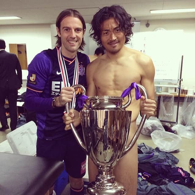 ミハエル・ミキッチさんのインスタグラム写真 - (ミハエル・ミキッチInstagram)「Još jedna titula.SUPER CUP 2014.🇯🇵⚽️🏆😛」2月22日 15時58分 - mikamm14