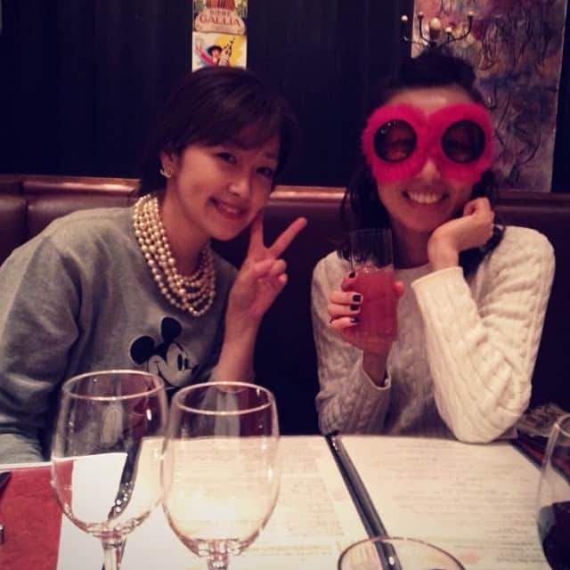 笛木優子のインスタグラム：「友達が変てこめがね買ってきたよ👓😍💕 친구가 이상한안경 사왔어 ㅋ」