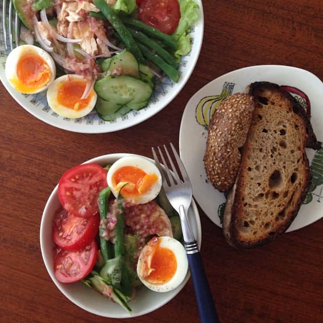 のインスタグラム：「ランチを考えて小さめサラダ。 #coboおうちごはん」