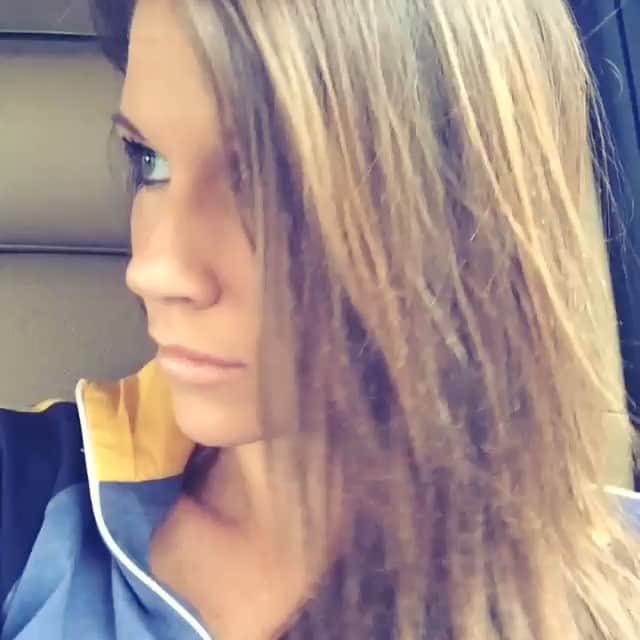 カーラ・モナコのインスタグラム：「Talk dirty to me @keatynswift. 😘」