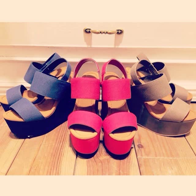 dazzlinさんのインスタグラム写真 - (dazzlinInstagram)「【New arrival!】 厚底サンダル ¥11,980-  #dazzlin #dazzlinota #sandals #shoes #new #newarrival #spring #summer #fashion #girlsfashion #color #follow #followme」3月9日 22時24分 - dazzlin_official