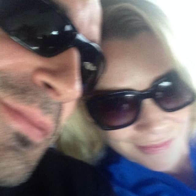 ローリー・ホールデンのインスタグラム：「My bodyguard 👮」