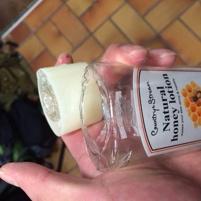 山口観弘のインスタグラム：「壊れてなえた、、、 あと10日どうしよ」