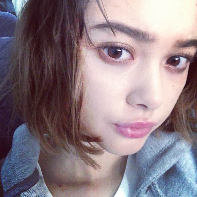 玉城ティナさんのインスタグラム写真 - (玉城ティナInstagram)「#me #eyebrows #black #shooting #vivi #model」3月17日 13時52分 - tinapouty