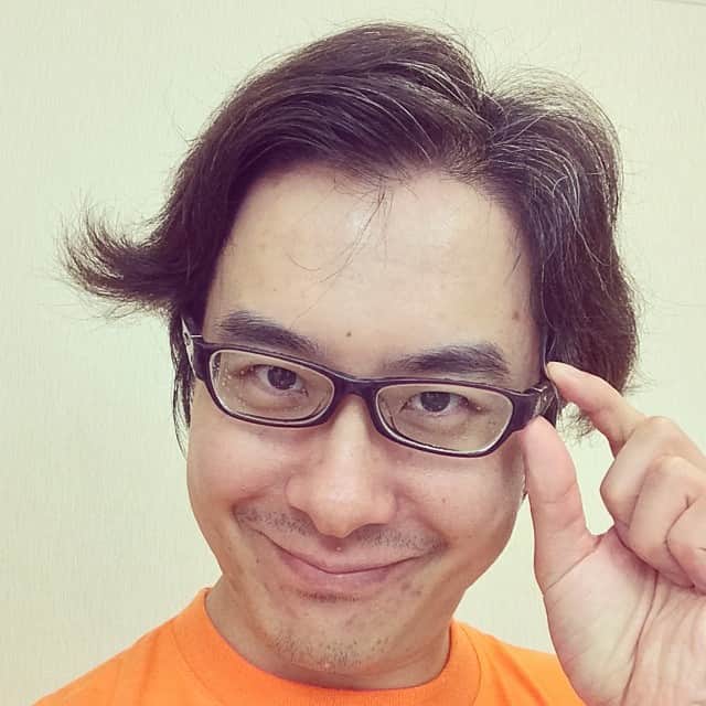 のインスタグラム：「クシで丁寧に整えたらこうなった。」