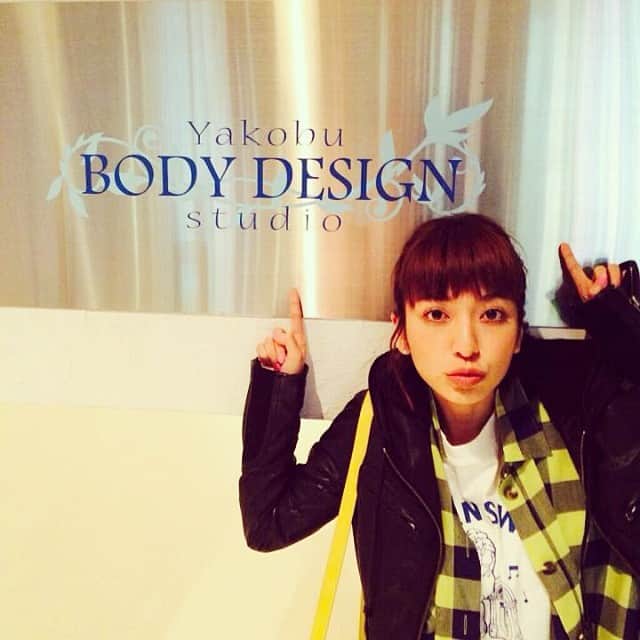 Oishi Mitsukiのインスタグラム：「最近ジム終わりによく行く、表参道にある整体のyako BODY♪ほんとによく効く！(OvO)次は小顔矯正やってもらうんだーっっっ(*^^*) via twitter #oishimitsuki #mitsuki #大石参月」
