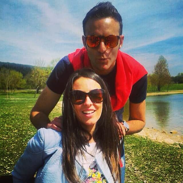ボルハ・ビゲラのインスタグラム：「#pantano #vitoria #solecito #gafulas #buenacompañia #descanso #recuperarycargarpilas」