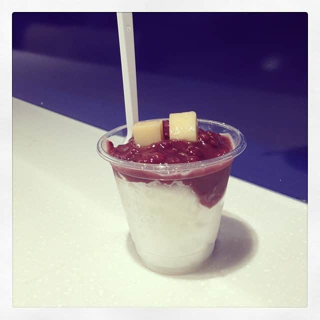 志摩有子さんのインスタグラム写真 - (志摩有子Instagram)「韓国でもかき氷🍧 #毎日でも食べたい。」5月13日 11時08分 - ariko418
