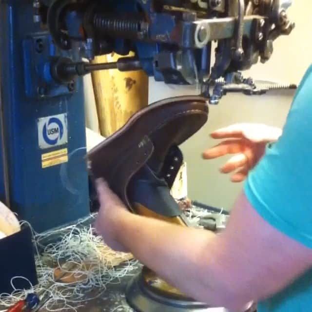 ユケテンのインスタグラム：「Working at our Yuketen factory for production and new sample.  #yuketen #madeinusa #boots #shoes #keepdoingourbesttomakethebestproducts #megcompany」