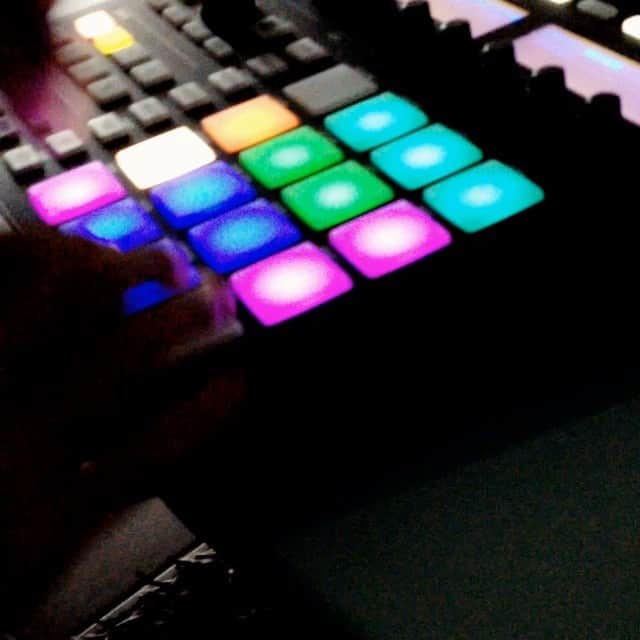のインスタグラム：「@legionaire swag de poule #swag #maschine #music #electro #cool」