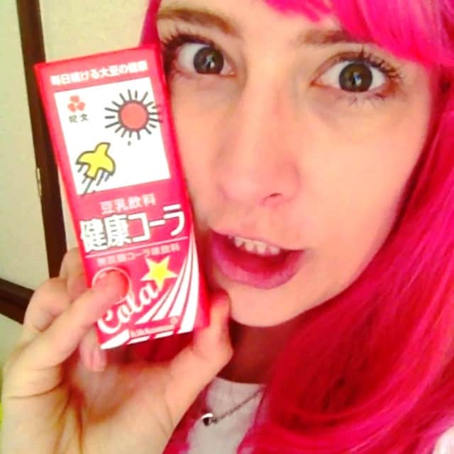 mimeiのインスタグラム：「健康コーラ豆乳その① Healthy Cola Soy Milk, part 1」