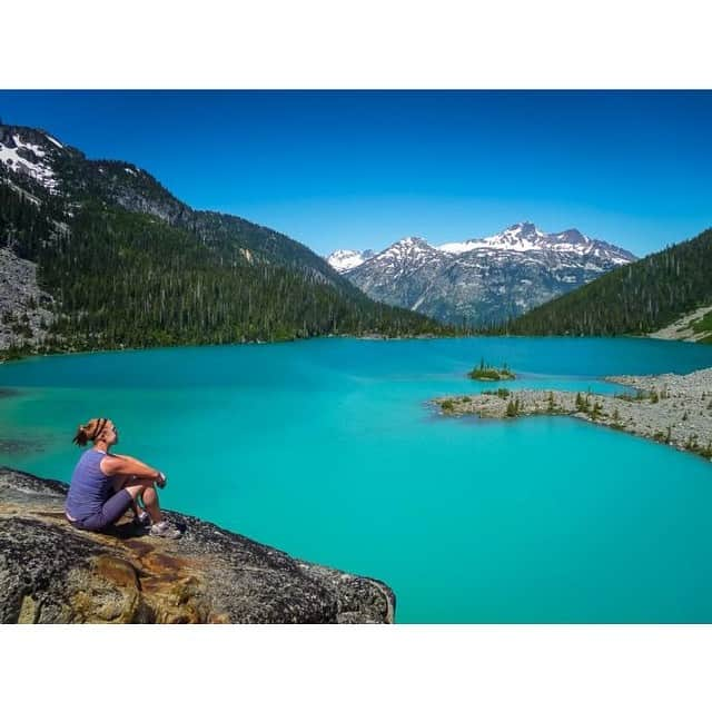 アークテリクスさんのインスタグラム写真 - (アークテリクスInstagram)「Spring is in the air in the Northern Hemisphere. Who isn't ready for days like these again?  Spring McClurg of Pebbelshoo.com posted this and a few other amazing photos on The Bird earlier this season.  #joffrelakes #seatosky #explorebc #arcteryx」5月8日 2時06分 - arcteryx