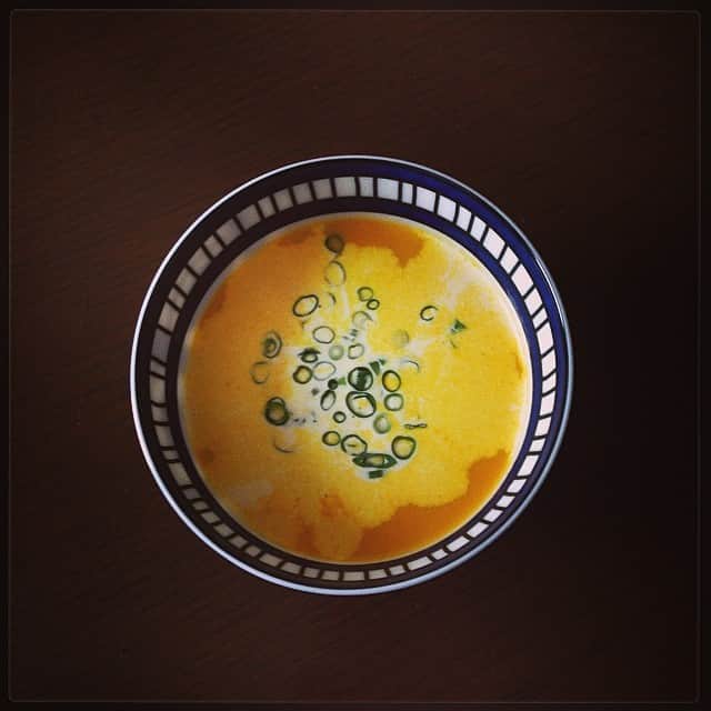 志摩有子さんのインスタグラム写真 - (志摩有子Instagram)「ランチに南瓜のスープつくってみた。」5月9日 13時41分 - ariko418