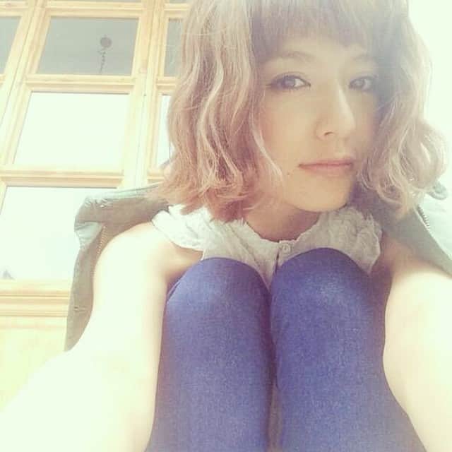 Oishi Mitsukiのインスタグラム：「天気が良くてきもちいい♡今日はMORE♡ via twitter #oishimitsuki #mitsuki #大石参月」