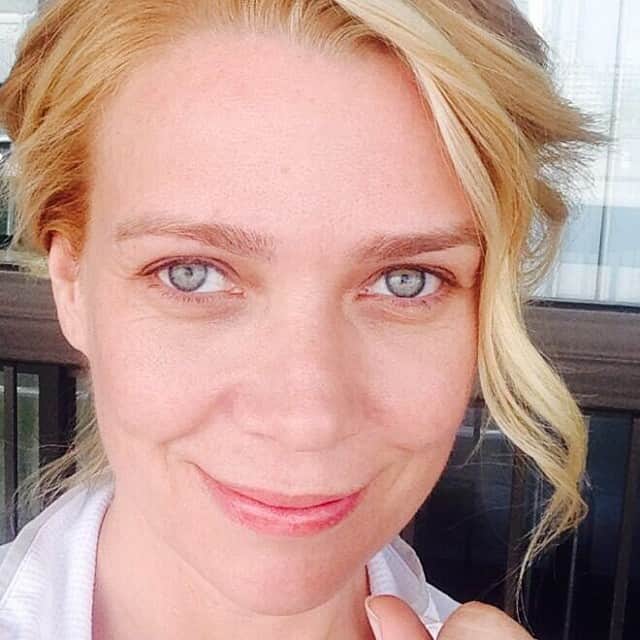 ローリー・ホールデンのインスタグラム：「happy girl .」