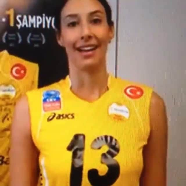 VakıfBank SKのインスタグラム：「@sheillacastro #vakifbank」