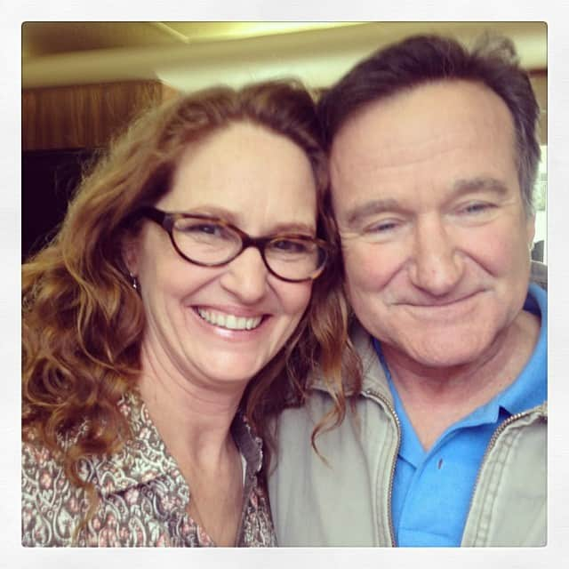 ロビン・ウィリアムズさんのインスタグラム写真 - (ロビン・ウィリアムズInstagram)「#tbt The amazing Melissa Leo and me while filming #theangriestmaninbrooklyn.  Check it out AMIB with Mila Kunis, Peter Dinklage and Melissa Leo in select theaters and On Demand THIS FRIDAY May 23rd.  http://bit.ly/1i1I1Q8)」5月23日 3時54分 - therobinwilliams