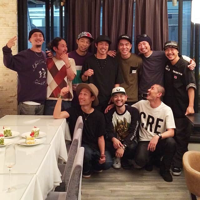 DJ DARUMAさんのインスタグラム写真 - (DJ DARUMAInstagram)「”ORIGINAL JUNKEEZ” #TOKYO ✔️HIP HOP JUNKEEZ ✔️DIGITAL JUNKEEZ ✔️BABY NAIL,RATHER UNIQUE,etc ✊DANCERとして90年代のHIP HOP文化を共に駆け抜けた友人達が昨夜集合しました。色々最高だった😊＊”CHU”欠席」5月28日 10時53分 - djdaruma