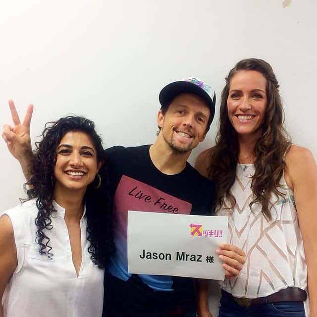 ワーナーミュージック・ジャパン洋楽さんのインスタグラム写真 - (ワーナーミュージック・ジャパン洋楽Instagram)「ジェイソン・ムラーズ来日中！ 「スッキリ!!」で新曲「Love Someone」をパフォーマンスしました♪ ニューアルバム『YES！』は7月15日発売です #JasonMraz #japan #music」6月30日 18時57分 - warnermusicjp_intl
