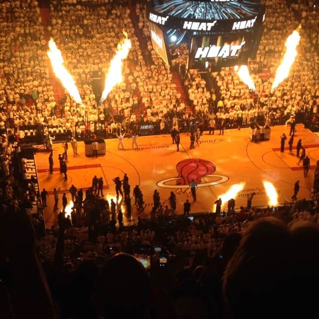 アンドレ・ホフマンのインスタグラム：「Miami Heat🔥🏀 #American#Airlines#Arena#NBA #Finals#Match3#LeBron#James」