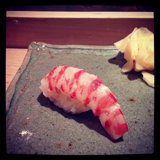 志摩有子さんのインスタグラム写真 - (志摩有子Instagram)「半生の海老、美味し♡ #鮨 #贅沢」6月12日 21時33分 - ariko418