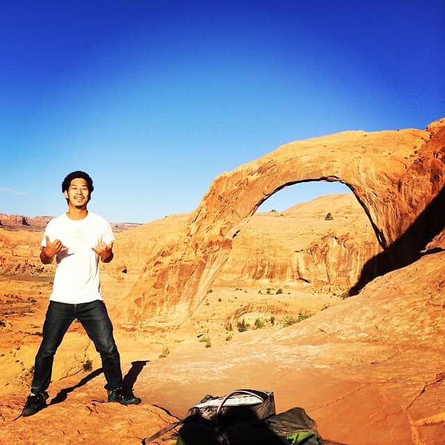大杉徹のインスタグラム：「コロナアーチ #slackline#slacklife#ropeswing#moab#usa#rad#camp#スラックライン #ロープスイング」