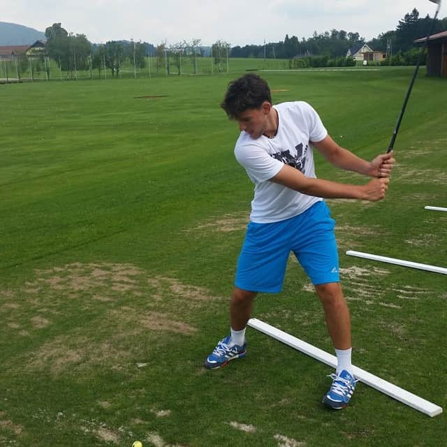 ドミニク・ティエムさんのインスタグラム写真 - (ドミニク・ティエムInstagram)「#golf #wrong #sport #bad #technique #nice #days #at #home #vienna #austria #tomorrow #back #to #london #bamos #99」6月13日 23時38分 - domithiem