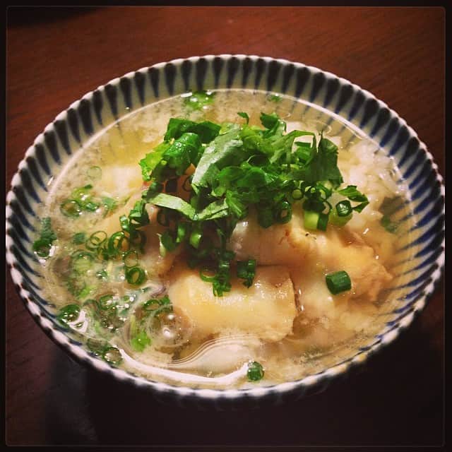 志摩有子さんのインスタグラム写真 - (志摩有子Instagram)「〆は胡麻ダレの鯛茶漬け。#晩ごはん」6月16日 22時24分 - ariko418