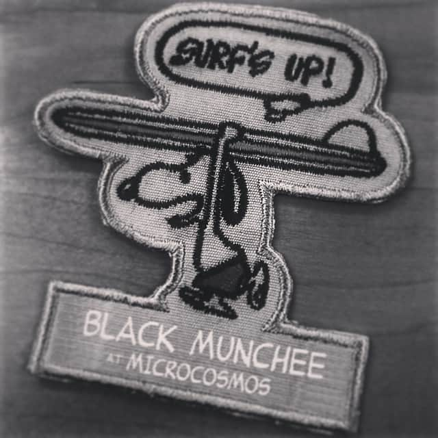 SU STAFFのインスタグラム：「明日は隔月レギュラーパーティ ”BLACK MUNCHEE” @microcosmoscafeです。ドレスコード全身ブラックにてお待ちしております。24時スタート♥︎♥︎♥︎」