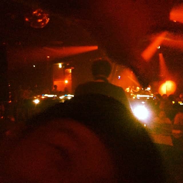 ILMARI STAFF DIALYのインスタグラム：「ただいまDJ中。心霊写真が撮れました。。。＃DJ_NON」
